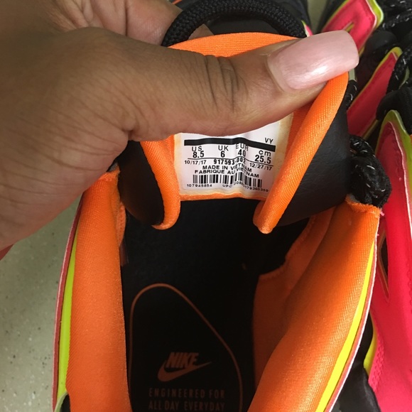 Womens Air More Uptempo Hot Punch Pippen Sz 8.5 - Picture 5 of 6